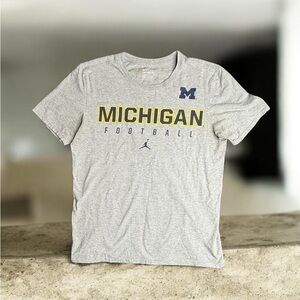 Nike Men's Gray Michigan Tee
